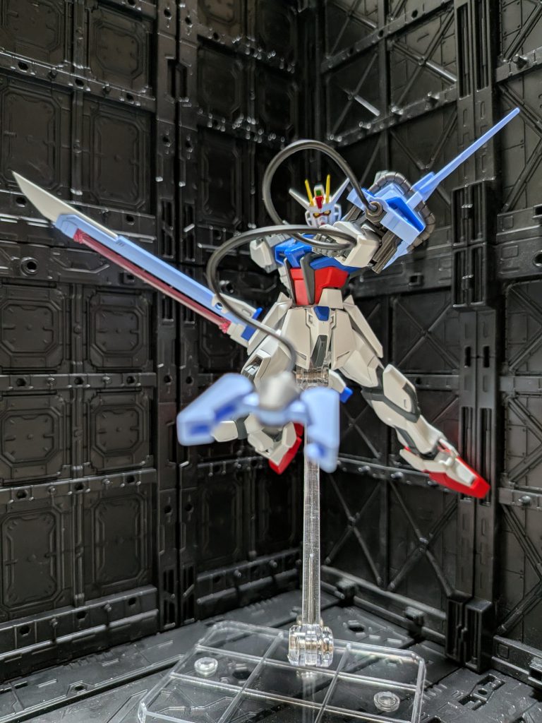 リード線も付いてきて、トリッキーな攻撃も！