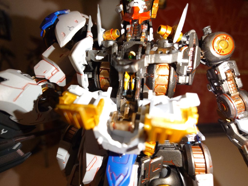 パイロットも塗装しました。