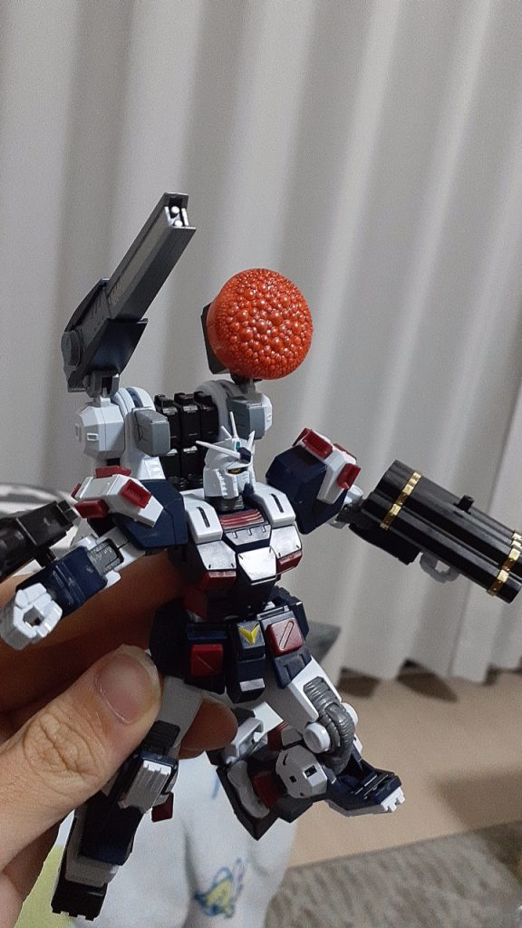 シルバーを塗る前は完全にイクラでした