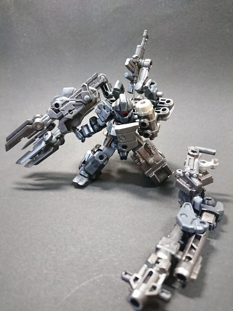 ジェガン・グラインドブレード装備