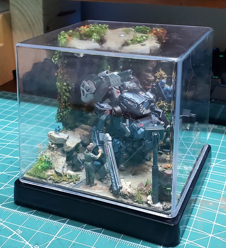 作品名：初ジオラマ<p>ガンプラではないけど､ガンプラのパーツを使っているってことで大目に見ていただけると幸いです｡ 最近は素組ばかりで作品を投稿できていなかったので､こんなのも作ってますってことでつぶやきを投稿させていただこうかと… 作業スペ [&hellip;]</p>
