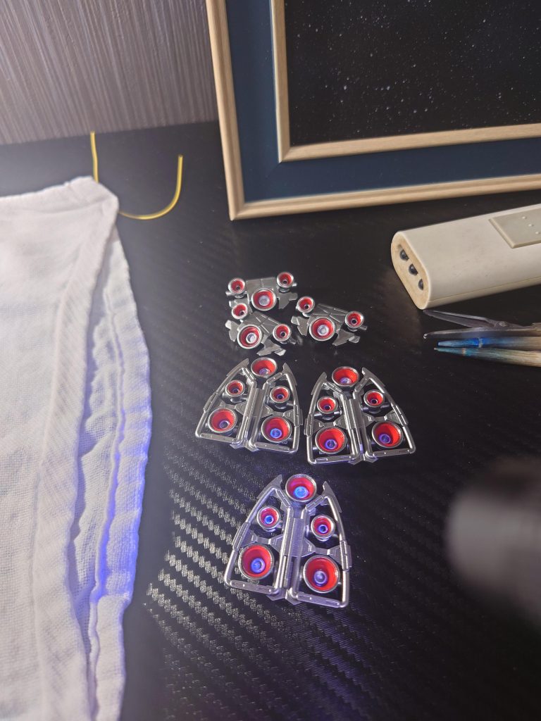 塗り分けがめちゃめちゃめんどかったスラスター😅