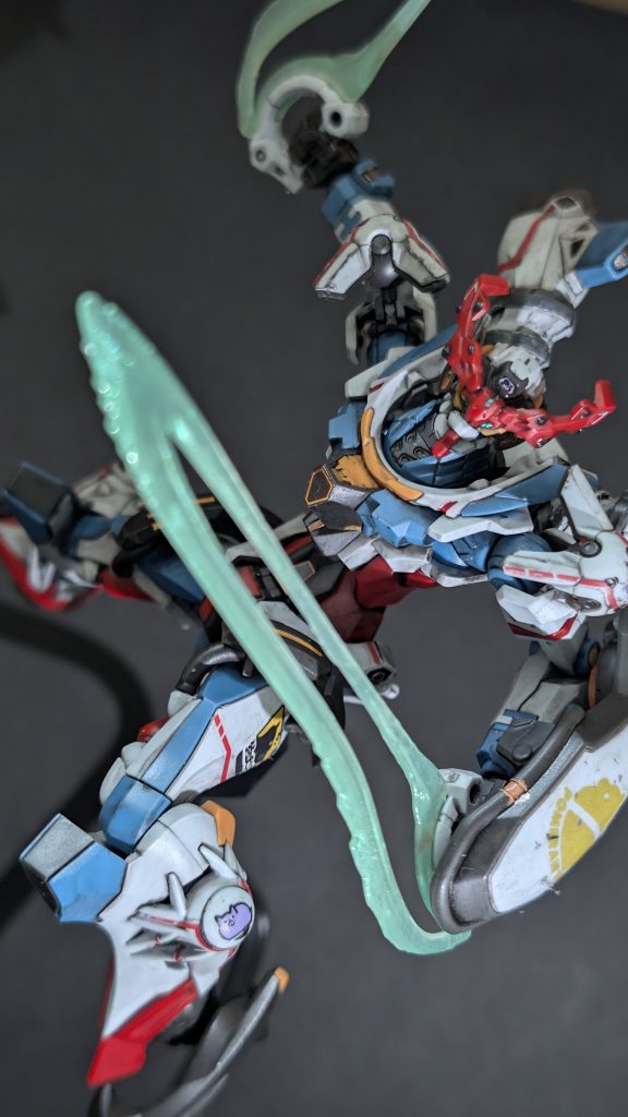 いろいろポージングが決まって最高にカッコいいです👍