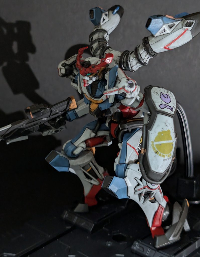 100均で手に入れたカタパルトに乗せてみました。なかなかカッコいいです(*´∇｀*)