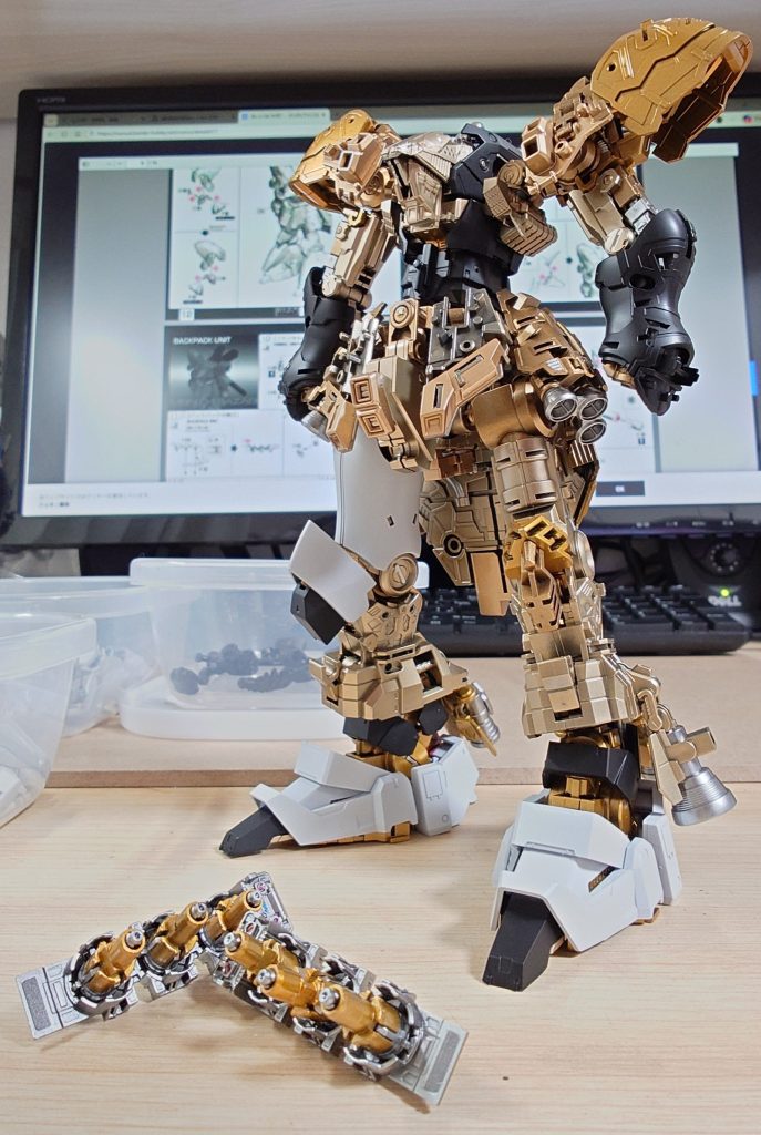 フレームはゴールド3色。いい感じです。