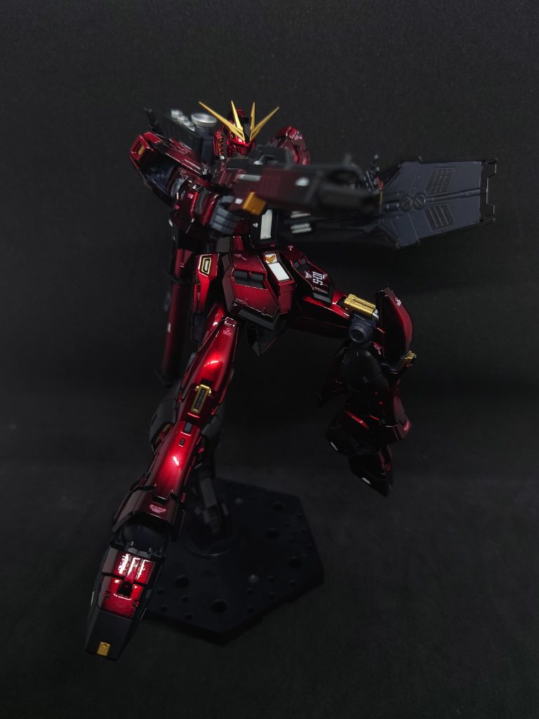 完成。(❇フィン・ファンネルは外してます。)今回お試しでやったグラデツヤテカキャンディ塗装初めての試みでしたが、思いの外良い感じに仕上がりました✨&nbsp;さてさて…アナザーコンに参加してみますかねまた色んな人の作品が見られるぞぉ〜✨👀✨&nbsp;&nbsp;ほなではまた次回👋