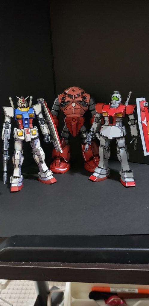 ガンダムやジムは今後の投稿のエキストラとして　も出てもらいます