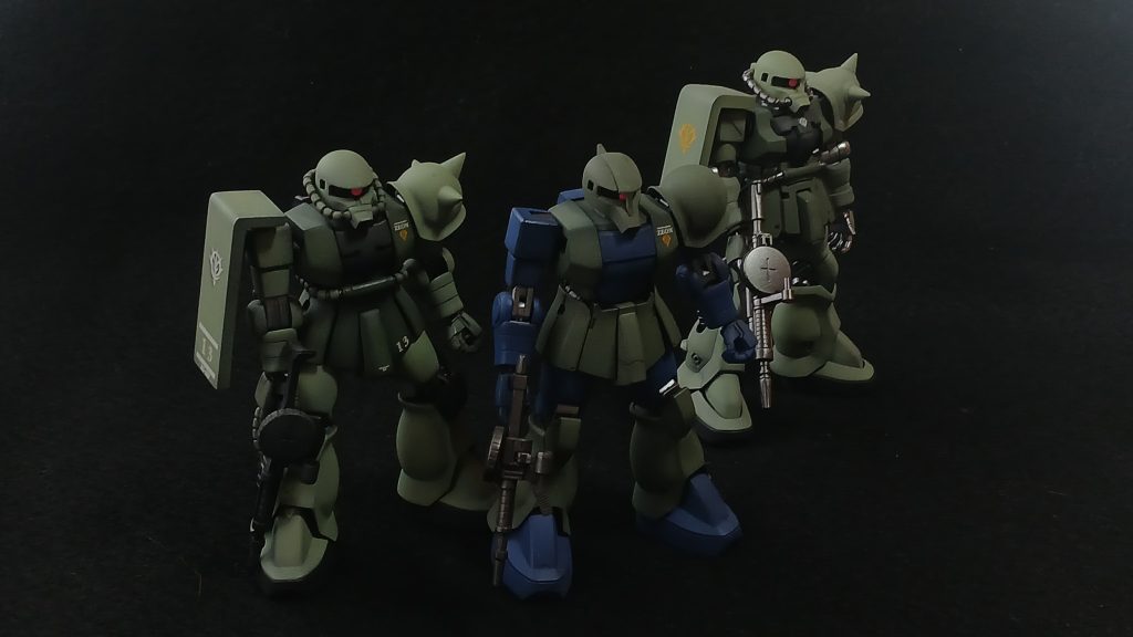 スタンダードコレクションこれはそれぞれ、05B・06・06F2のキットをしようしております。ただ全て胸部幅増しを行っており、06Fはシールドの大型化を。F2は頭部をHGUC040のザクの物に交換しています。