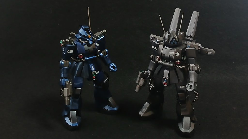 偵察機コレクション!MS-06E・E3の強行偵察型軍団になります。これもやっぱりHGUC040のザクⅡをベースに、旧キットMSVの06Eと06E-3ザクフリッパーのパーツ移植で製作したものになります。本来この機体はMS-06Cをベースに製作された機体、やはり基本製作はベースのザクⅡの胸部幅増しをおこなっております。なのでぱっと見の印象は同じザクシリーズを回収した機体群として違和感ないのでは?と自己満足しています。