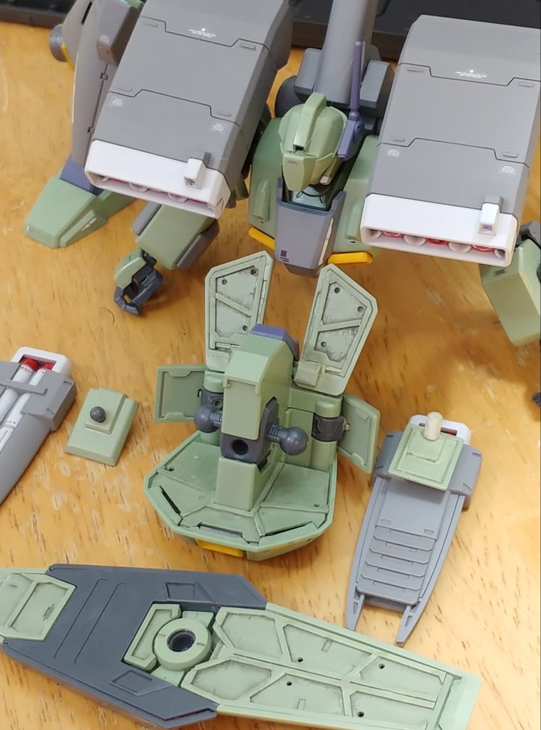 掲載できる写真枚数増えたので、追加します。アーマーの裏打ちしてます。フロントアーマーはパワードジムのを5㎜延長。