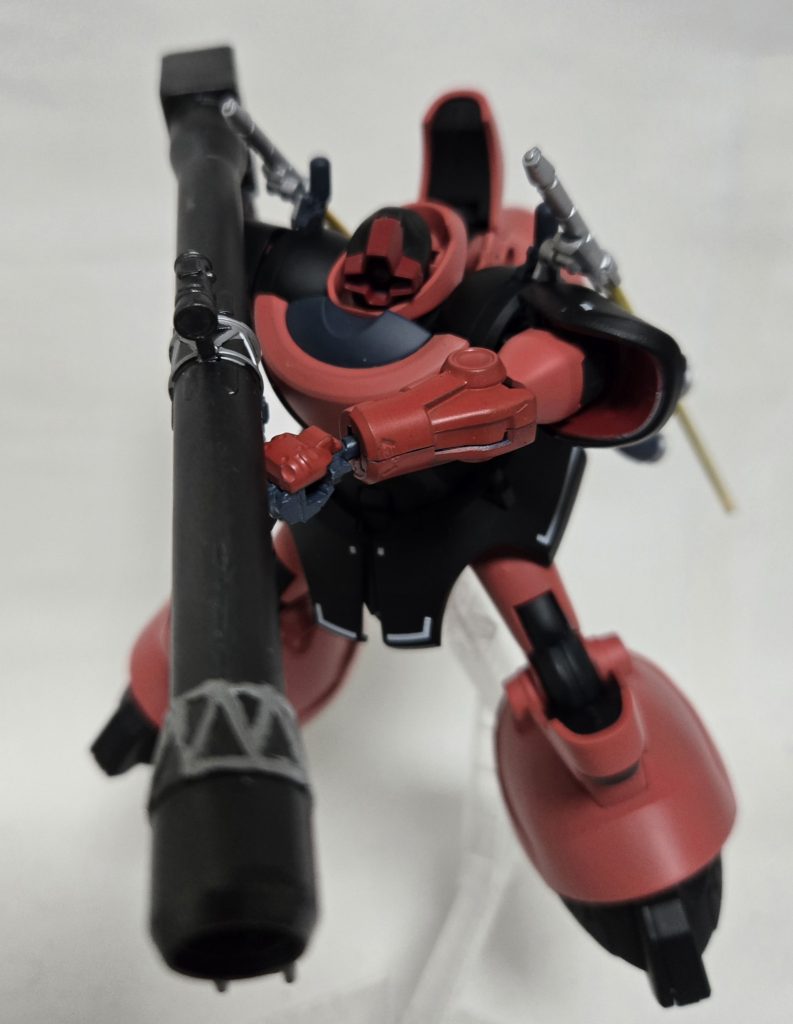 ジャイアントバズ構えてみたり。