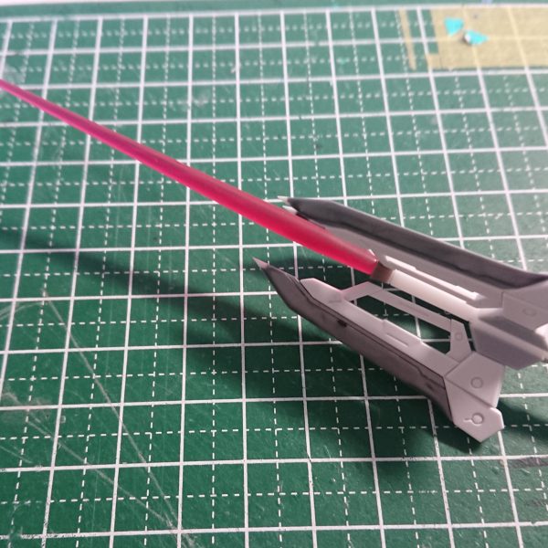 メタルビルド参考にジャベリン作った。先端からビームサーベルも出せるようにアレンジもしてみた。（2枚目）