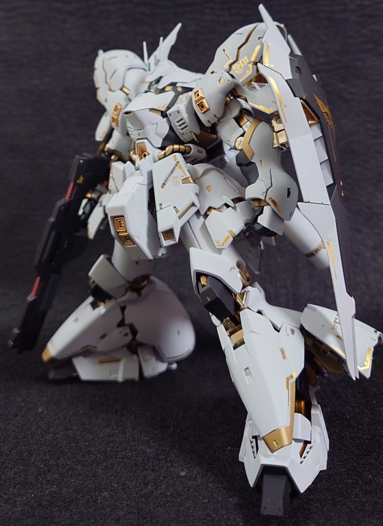 RG サザビー　全塗装–3枚目/制作者：wat798