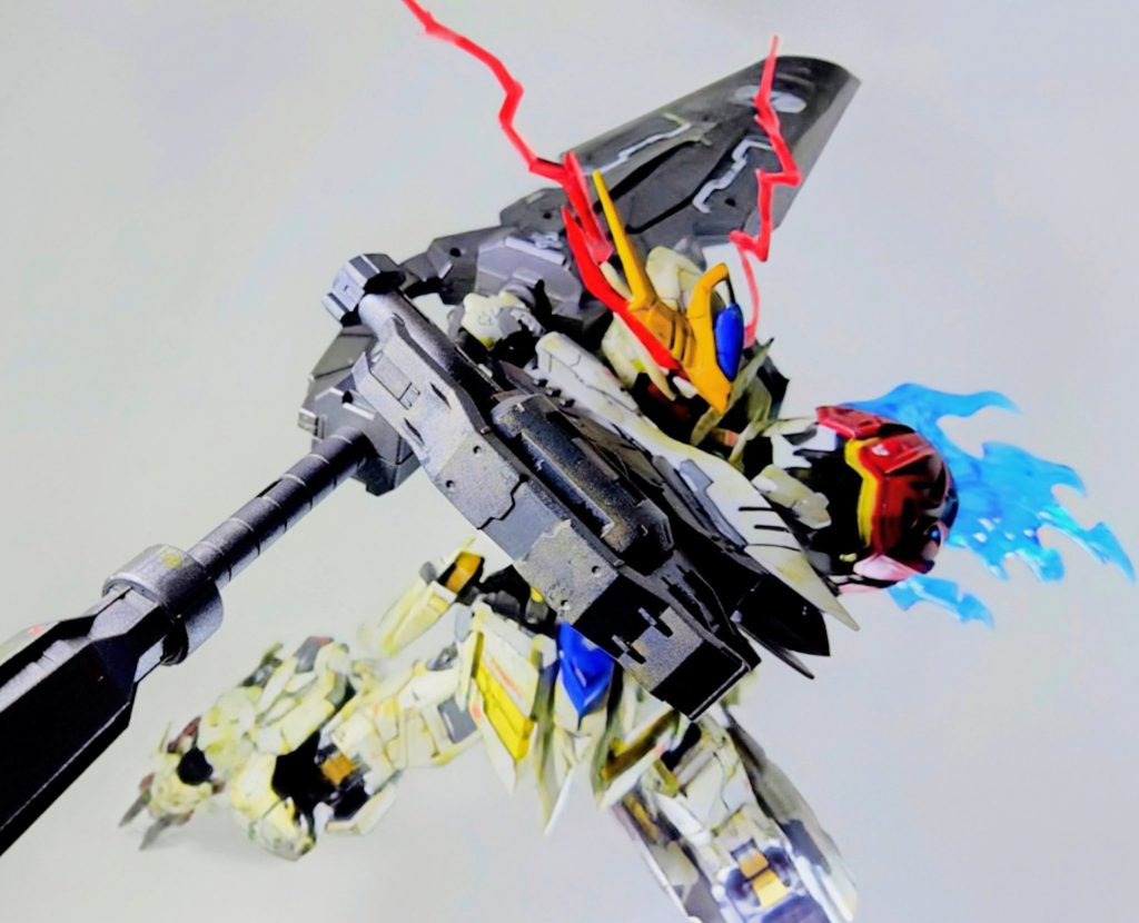 実は、このバルバトスルプスが完成した当時、9月再販分のルプスが当選したので、次は通常ver.も作る予定です😊。