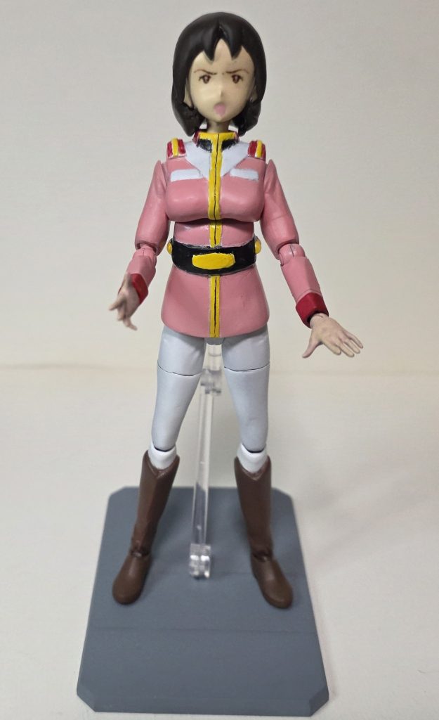 ミライさん本体の造形は、パテでの造形と、制服の模様はプラ板で制作しています。