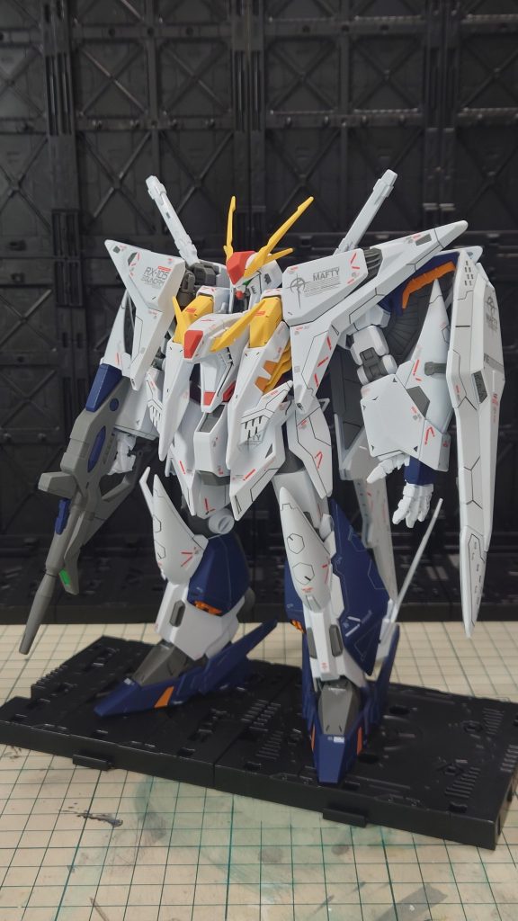 クスィーガンダム–2枚目/制作者：あれく myT 積みプラ崩したい