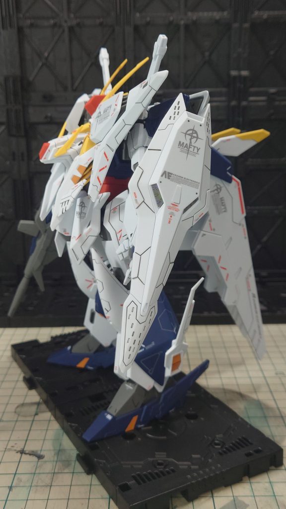クスィーガンダム–4枚目/制作者：あれく myT 積みプラ崩したい