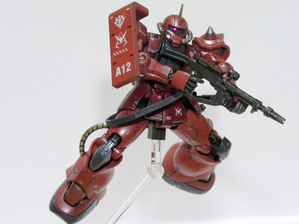 武器は水性ホビーカラー黒鉄色を使用しています。