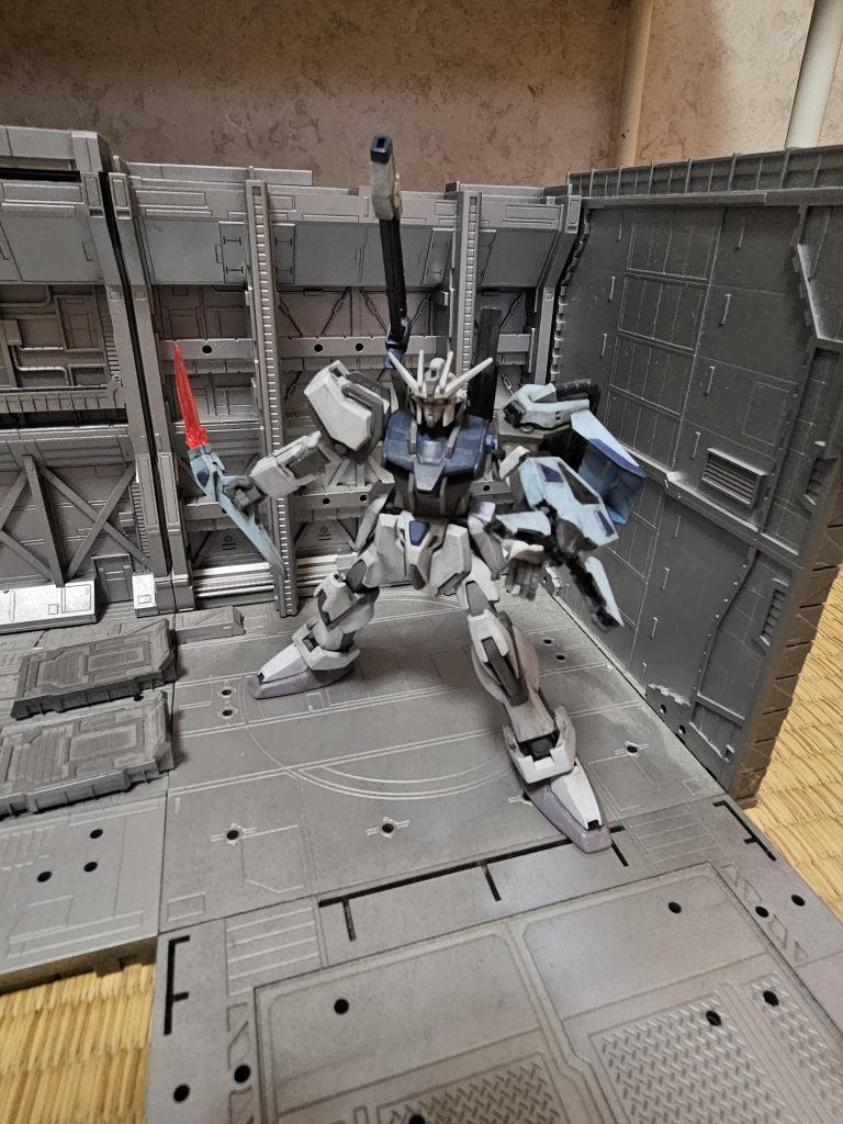 二十年前はできなかったパンツァーアイゼンの開閉(