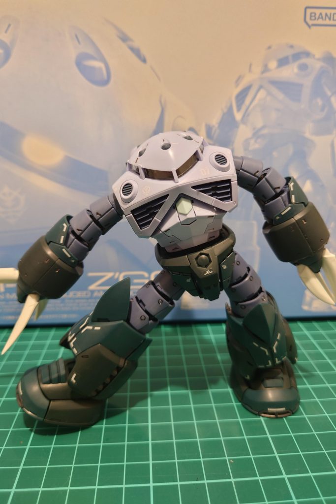 シャア専用ではありませんがズゴックなので、あの名シーン再現しないといけないですよね🫣では、いきます…………