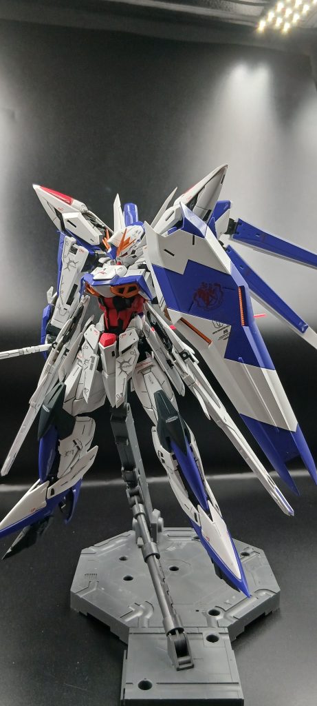 エクリプスガンダム　ファンネル装備型
