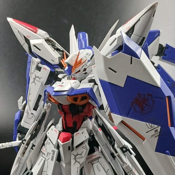 エクリプスガンダム　ファンネル装備型