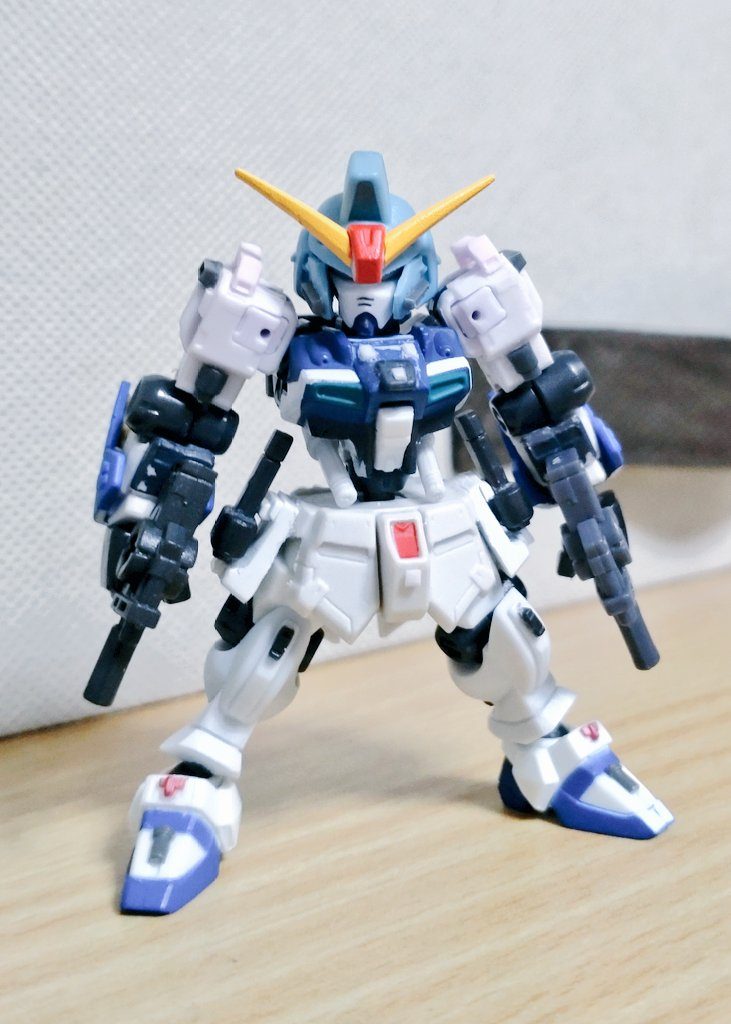 ガンダムピクシー–5枚目/制作者：クロすけ
