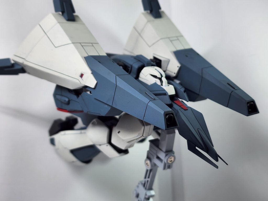 MAに変形させたら塗膜削りすぎてもう二度と人型に戻せないねぇ、、