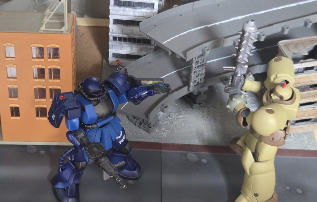 なんだかザクがメインなんだかジオラマがメインなんだかわからなくなっちゃいましたが以上になります。