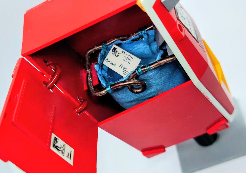 あ…引っかかって回収袋に入りませんでした。