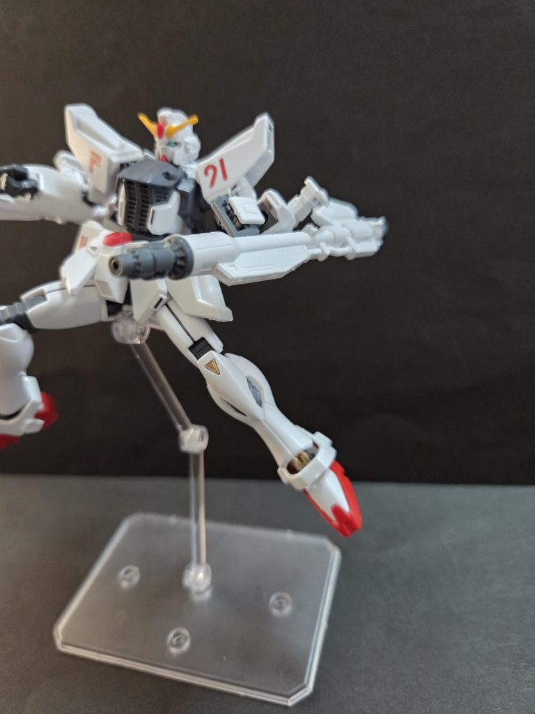 武装ダブルビームバズーカ。ちょっとAGE1フルグランサっぽい?