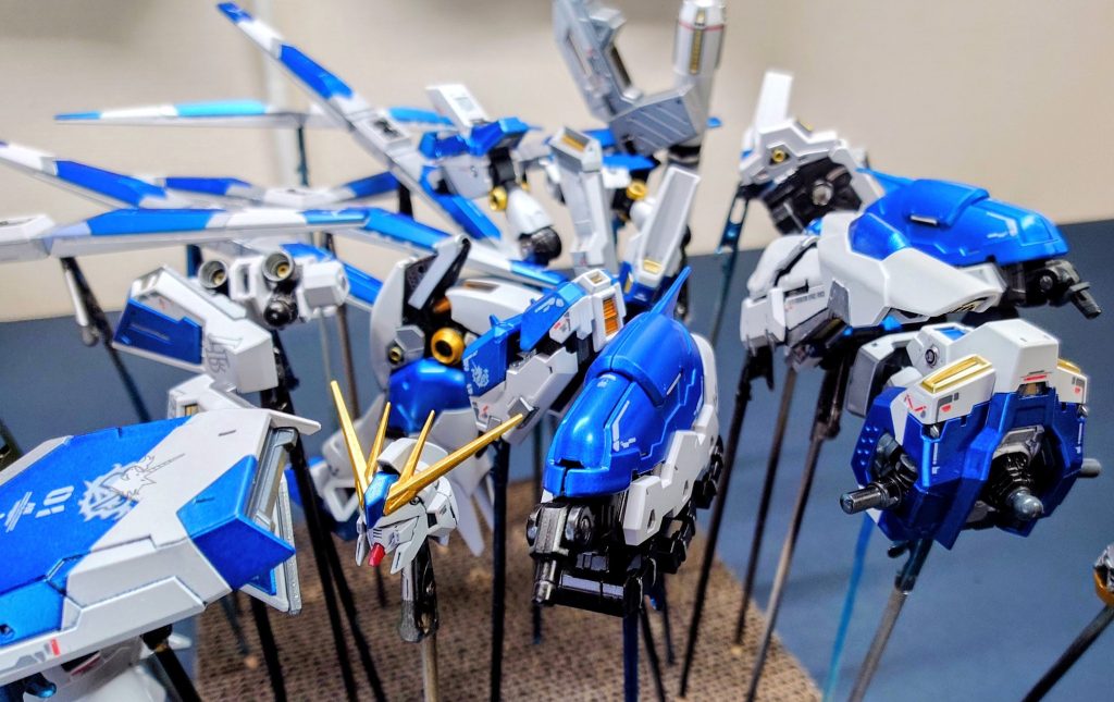 RG Hiνガンダム　リファイン–2枚目/制作者：イワック