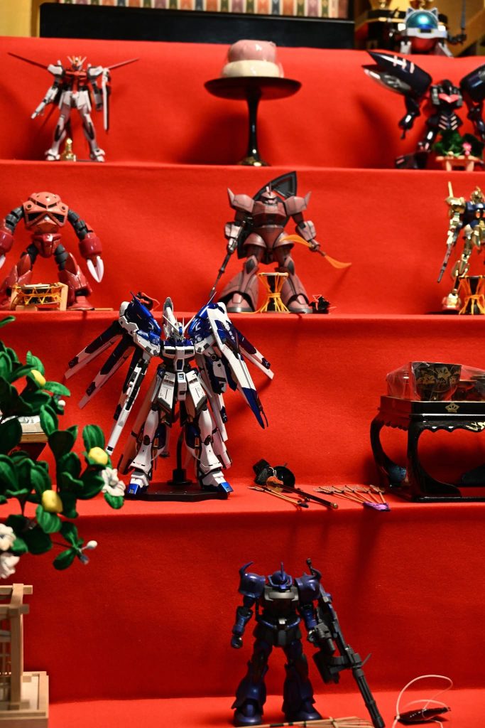 ガンダム雛–7枚目/制作者：くるもも