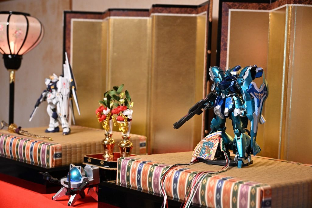 ガンダム雛–2枚目/制作者：くるもも