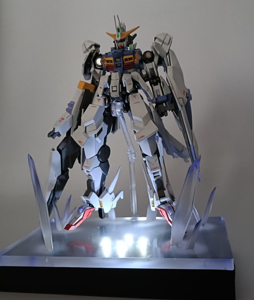 光らせるとこうなります。