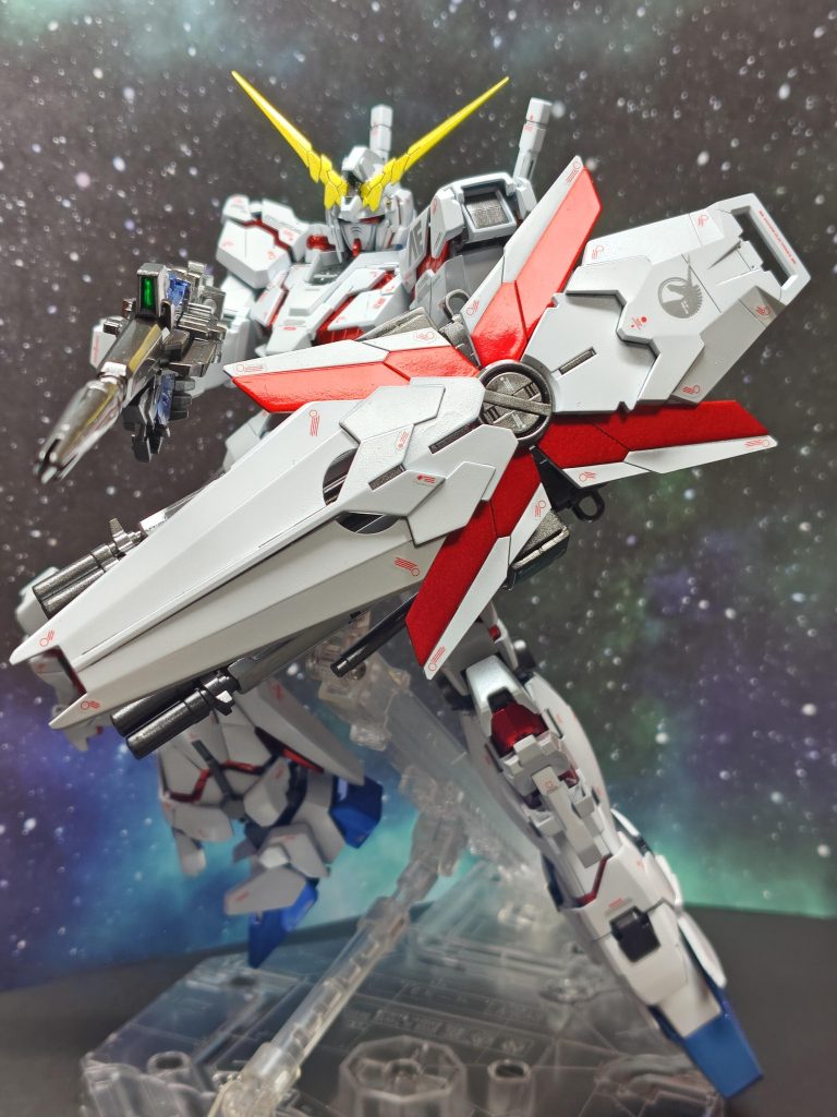 写真だとパール感がわからないのですが、チタニウムフィニッシュ版みたいな感じに仕上がって満足です。クリア塗装後の磨きだしは省略しました。