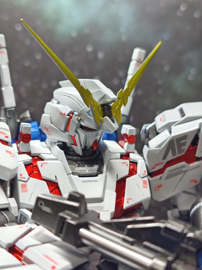 肩関節の変更でポージングの自由度は若干向上しています。