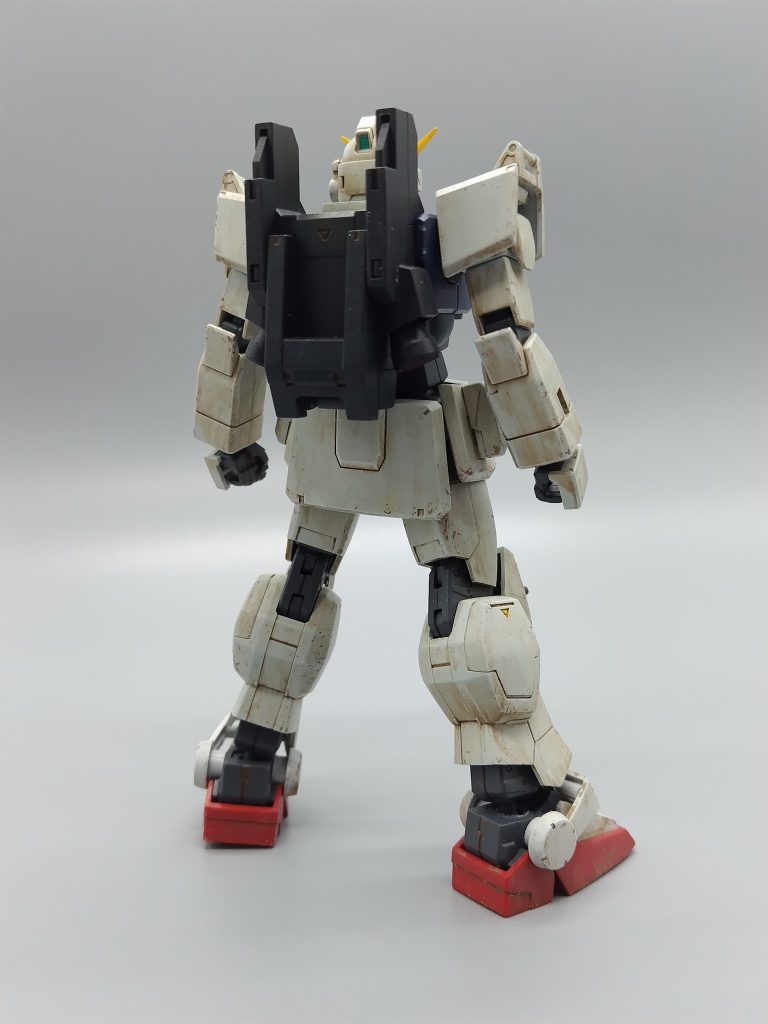 コンテナ背負子は差し替え無しで展開。