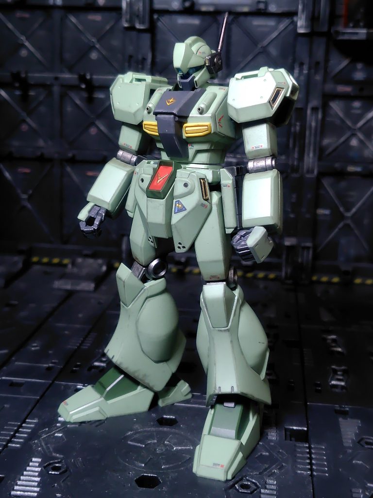 装甲パージ状態。余剰パーツを駆使すればもっとちゃんとしたジェガンも組めるみたいです。