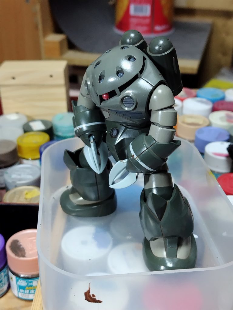 作品名：グフカスも緑でいこう<p>意外と良い色。次回グフカスもこれで塗ってみよう。</p>
