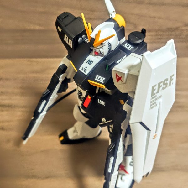 EG νガンダム⑧ RX-93 νガンダム