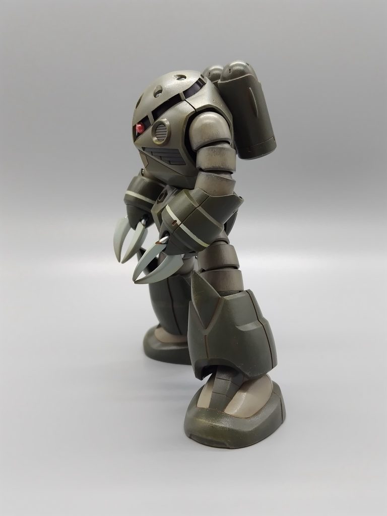 基本塗装からあまり変わってないくらいの汚ししかいれませんでした。ドライブラシとウェザリングマスター少々です。