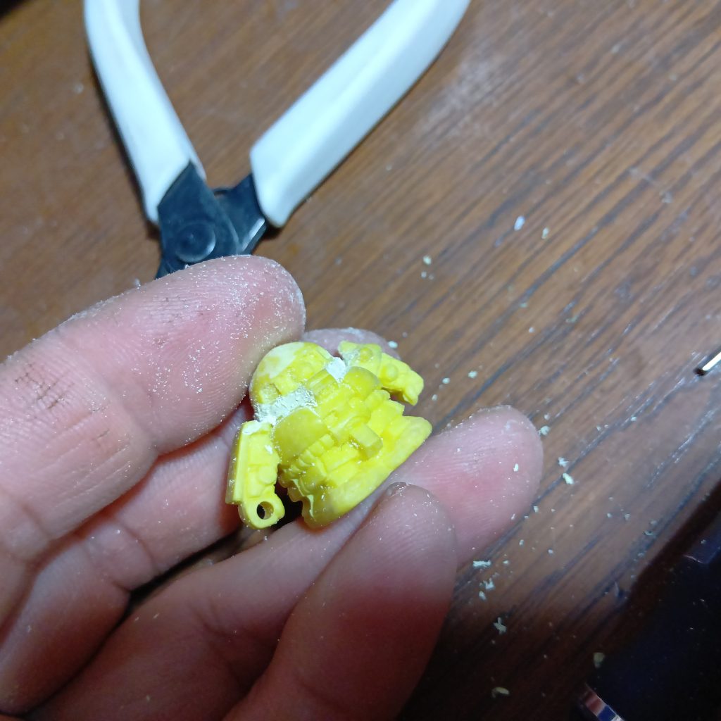 動力パイプを削ります。