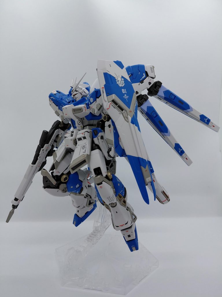 RG Hi-vガンダム–2枚目/制作者：Lovin