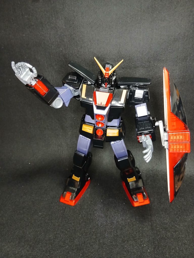 なぜか娘にOKマークをとらされています(zaku-kao4)