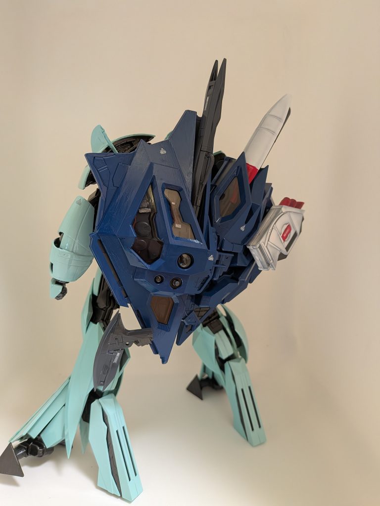 背面三連装ミサイルランチャーとバズーカはオリカラーで塗装しました