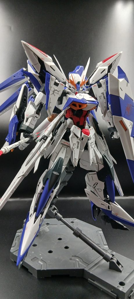 バックにファンネルを装備しました。