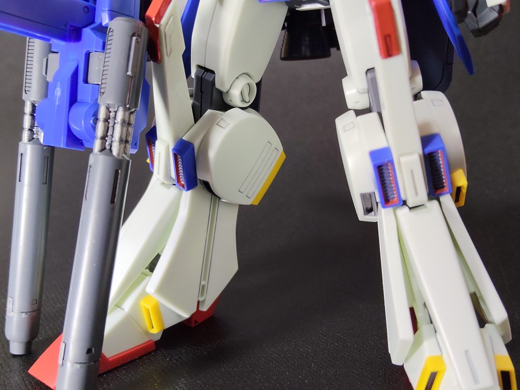 HGUCダブルゼータ MG風塗装–2枚目/制作者：@yamadayamadapnt