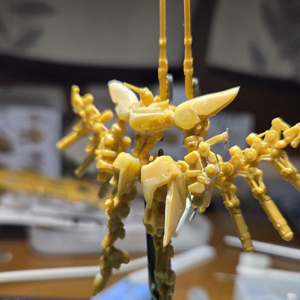 ざっくりと全体が決まってきたので、頭の角度、大きさの検討です。一番メンドイかな?シンメも、メンドイし…パテメインの嫌な所ですねぇ…複製すればいいんですけど。ジャムルフィンの作り方の方が、楽でした……（3枚目）