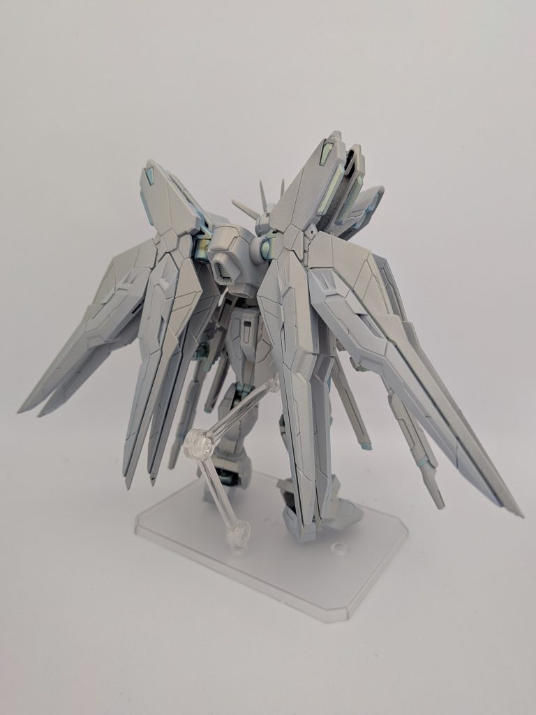 背面から。ちなみにキットは近所のドンキで安売りしてました。ラッキー(gandam-hand1)